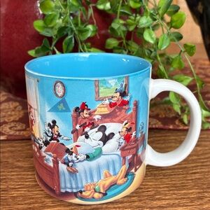 VTG Retired Disney Mickey Mouse  Through The  Years 12 oz Coffee Mug